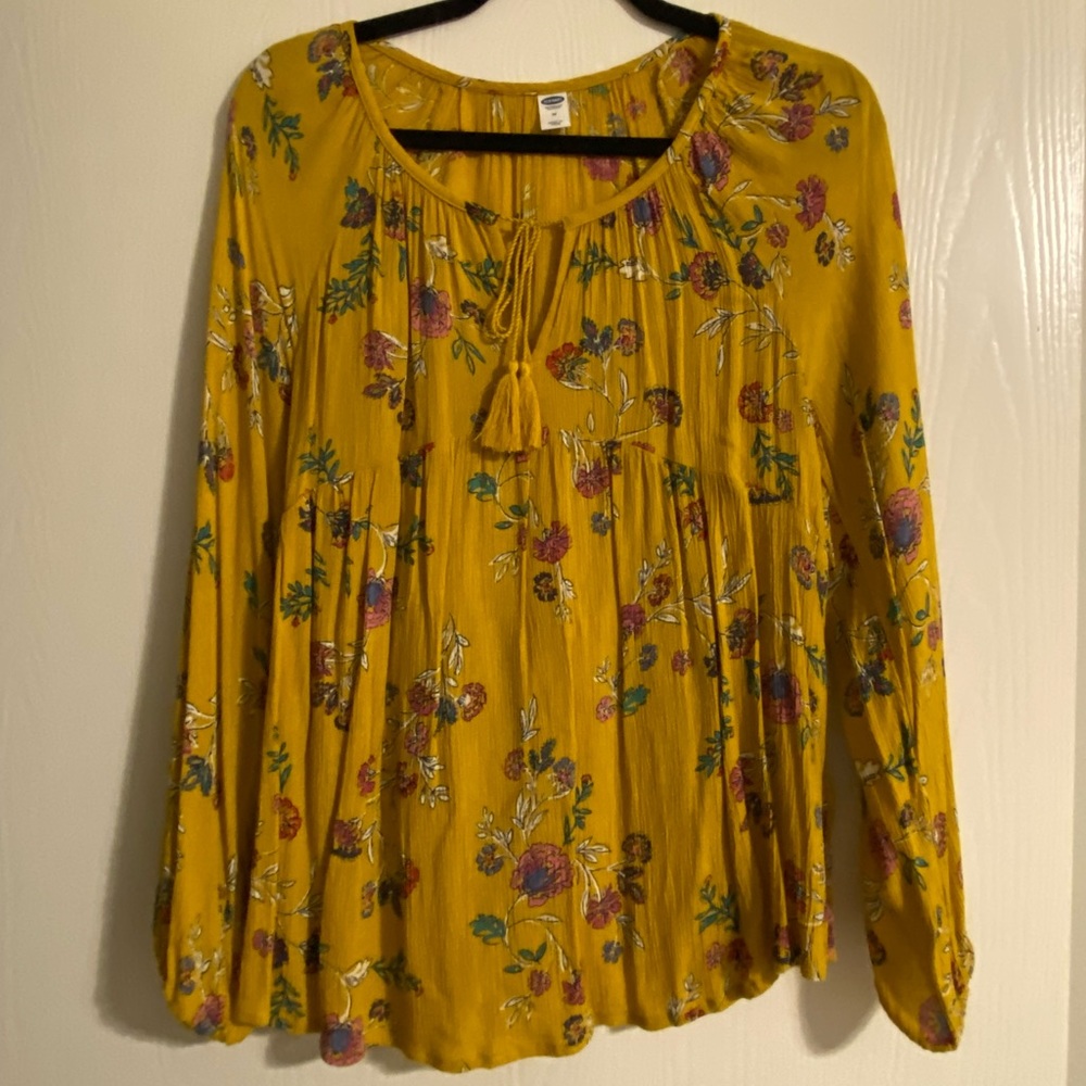 Old Navy Floral Flowy Top